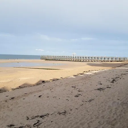 Lejlighed Escape With Sea View Ideal Location Luc-sur-Mer