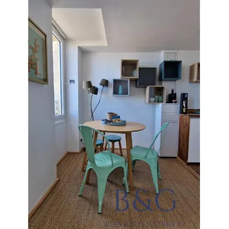 Escape With Sea View Ideal Location Appartamento *