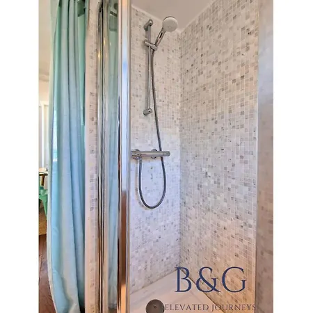 Escape With Sea View Ideal Location Luc-sur-Mer