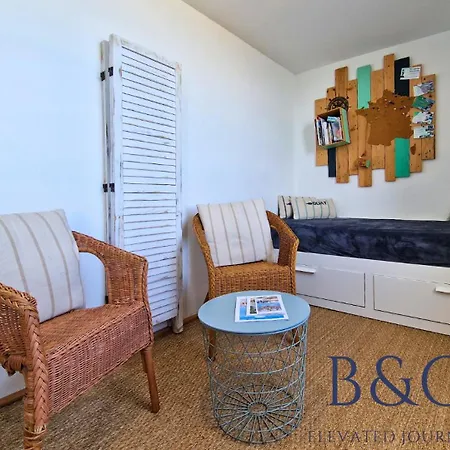 Escape With Sea View Ideal Location